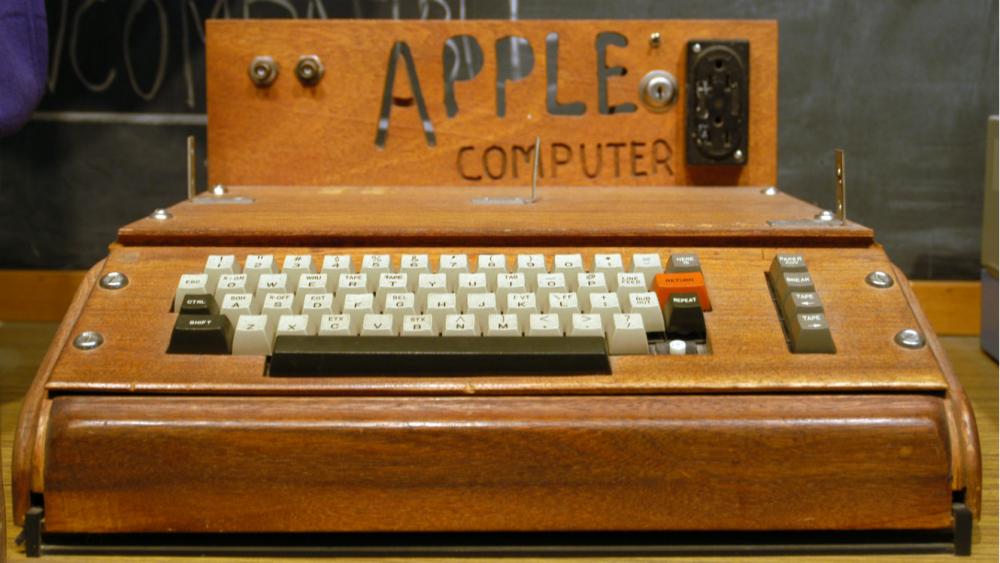 apple_i_computer.thumb.jpg.a78a91ec23dac29e9c328d964d97aa13.jpg