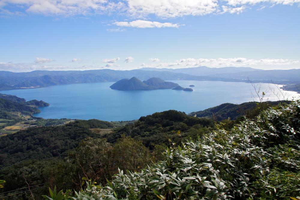 Lake_Toya_Toyako_Hokkaido_Japan.thumb.jpg.a4b8428acadfcf3286051811d74b8e23.jpg